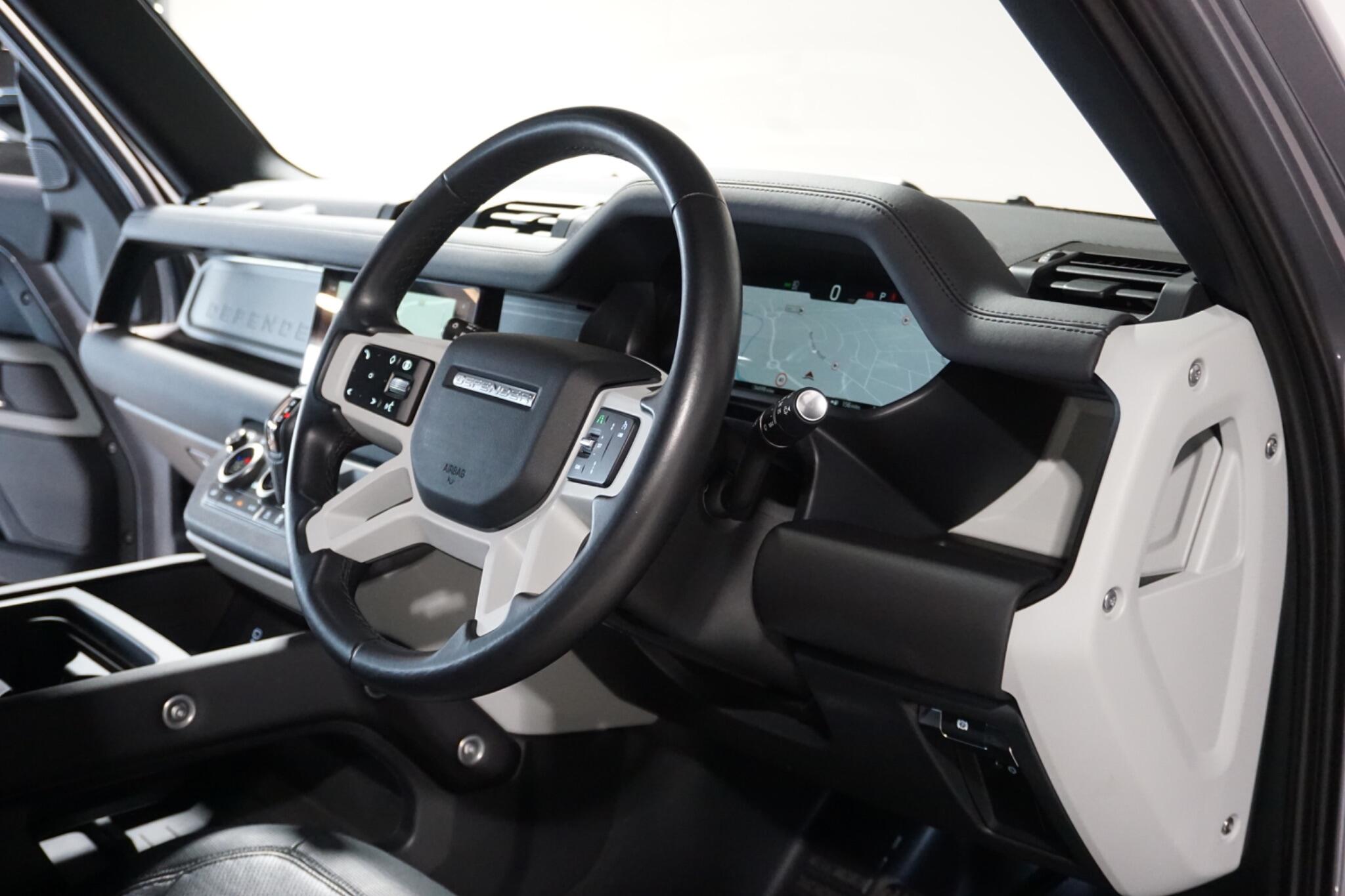 Land Rover Defender 110 3.0 D300 MHEV X-Dynamic SE SUV 5dr Diesel Auto 4WD Euro 6 (s/s) (300 ps)